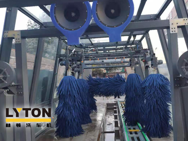 坐標(biāo)京畿重地——河北保定，潘達(dá)智能洗車(chē)(Intelligent car wash)配置林頓洗車(chē)設(shè)備