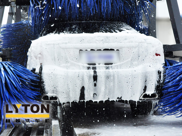 洗車液如何選擇？全自動(dòng)洗車機(jī)廠家來支招！切勿使用洗衣粉及堿性洗滌劑洗車！