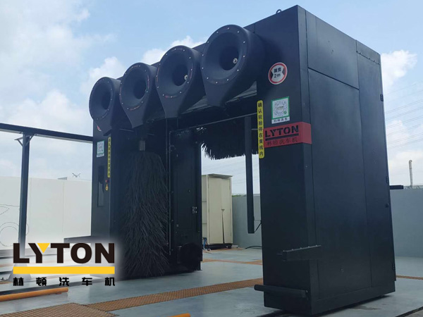 伴隨著ZG經濟飛速發展，汽車高速普及！全自動洗車機越來越被廣大車友垂愛