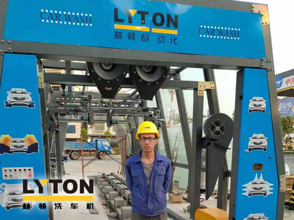 提前布局，拓客引流！華南湛江吳川電力加油站選配林頓FX11型隧道式全自動洗車機(jī)