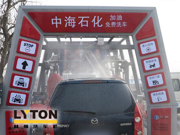 全自動洗車機安裝場所之加油站!提升油站高品質服務的企業形象,有利于口碑傳播!