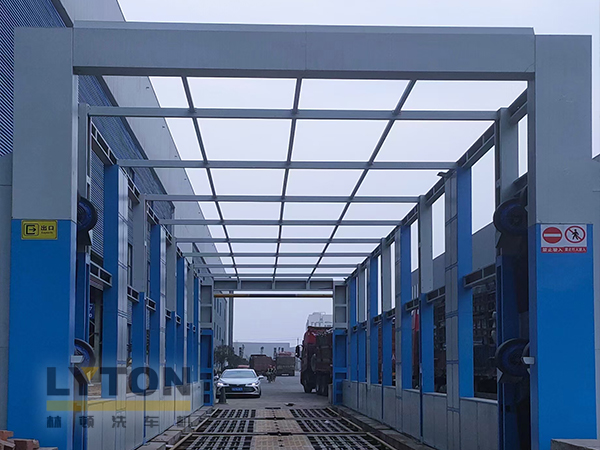 林頓工程定制款洗車機 專為清洗工程運輸車輛打造 防銹處理 持久耐用 循環用水